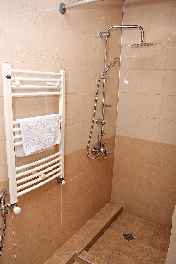 Boutique Hotel Dany Tiflis Exterior foto